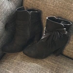 🔴DONATED🔴Just fab size 8 black booties ankle